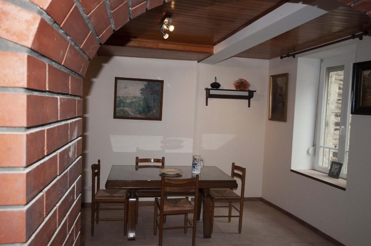 Villa Le Bateau Ivre Fumay Exterior foto