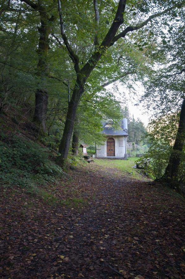 Villa Le Bateau Ivre Fumay Exterior foto