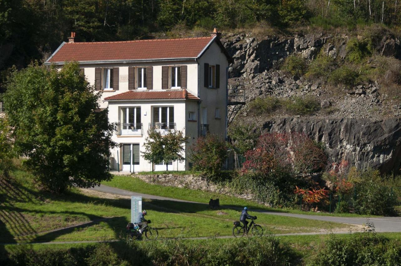 Villa Le Bateau Ivre Fumay Exterior foto